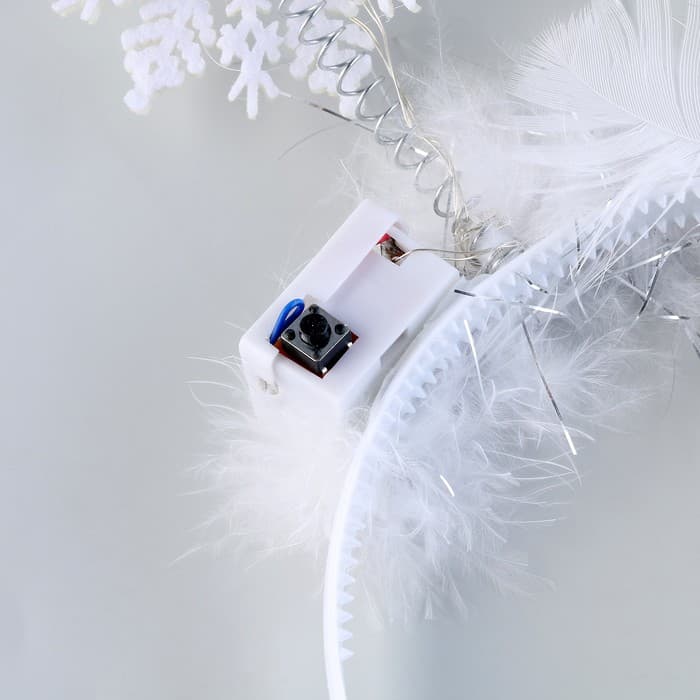 Ободок новогодний карнавальный «Снежинка» с голубыми диодами