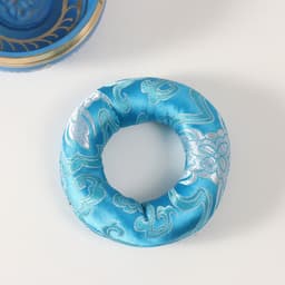 Поющая чаша «Медитация», музыкальный инструмент, синяя с резонатором и подушечкой, 4.2×9.5×9.5 см