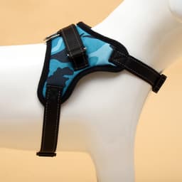 Шлейка К7, размер М, ОГ 52-66 см, вес 9.5-17.5 кг, мягкая, светоотражающая, голубая