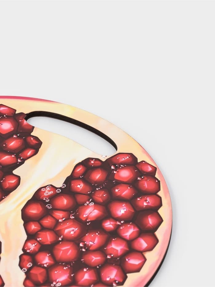 Доска разделочная сувенирная Дарим Красиво «Гранат в разрезе», 25.5 см, дерево, красная