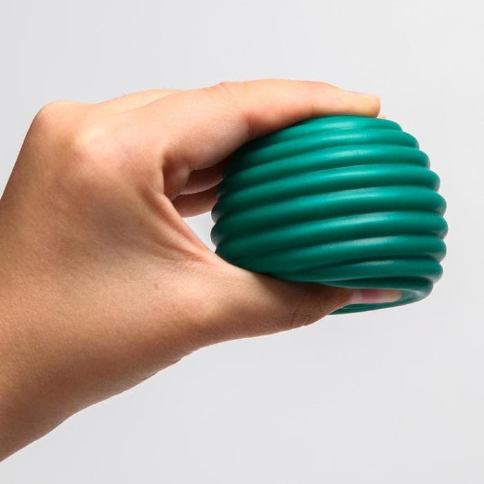 Подарочный набор развивающих тактильных мячиков «Волшебный чемоданчик», 4 шт., Крошка Я