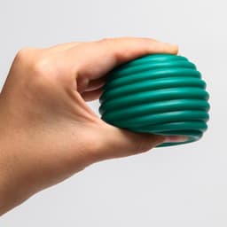 Подарочный набор развивающих тактильных мячиков «Волшебный чемоданчик», 4 шт., Крошка Я