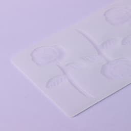 Форма для шоколада «Розы», силикон, 3 ячейки, 19×12.5×0.1 см, прозрачная