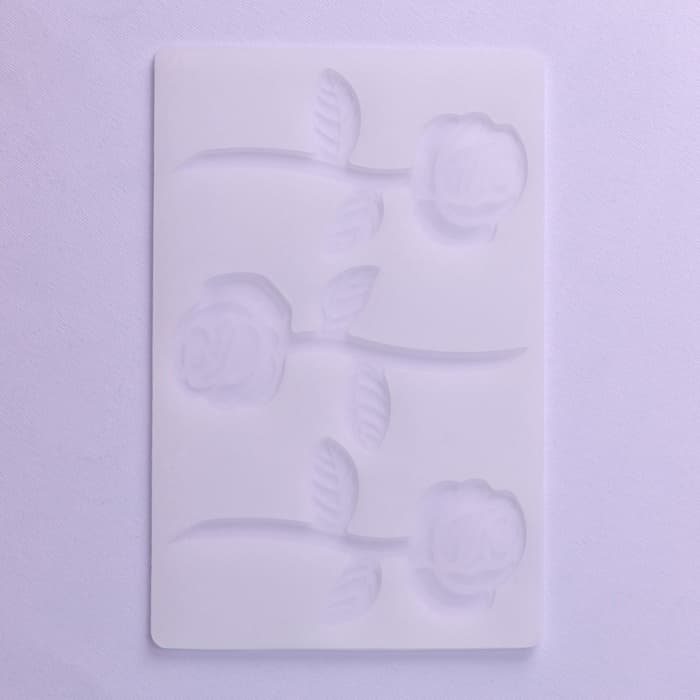 Форма для шоколада «Розы», силикон, 3 ячейки, 19×12.5×0.1 см, прозрачная