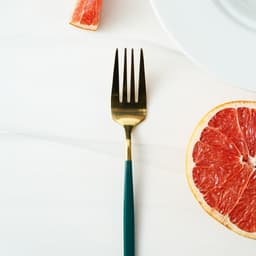 Вилка столовая Magistro «Блинк», 21.5×3 см, нержавеющая сталь, зелёная ручка, золотистая