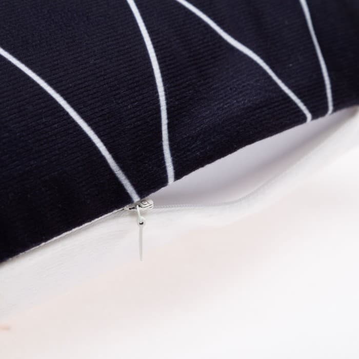 Наволочка декоративная «Этель. Геометрия» 40×40 см, велюр, чёрная