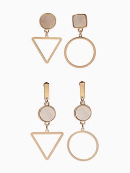 Серьги «Ракушка», треугольник полый, белые в золоте, форма МИКС