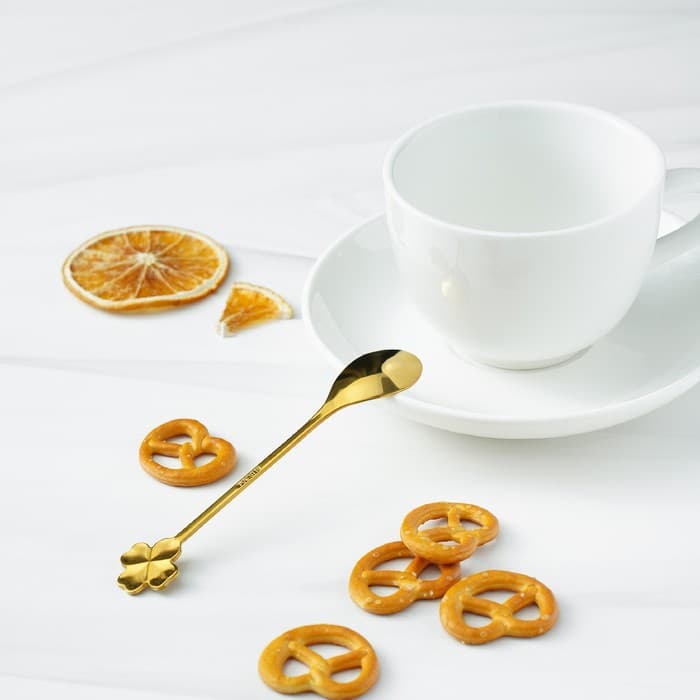 Десертная ложка Magistro «Клевер», длина 12.5 см, нержавеющая сталь, золотистая