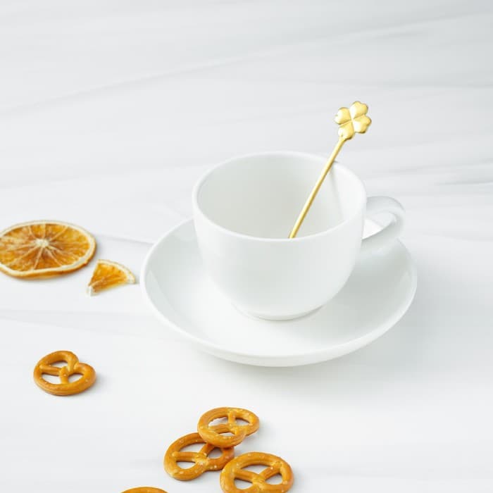 Десертная ложка Magistro «Клевер», длина 12.5 см, нержавеющая сталь, золотистая