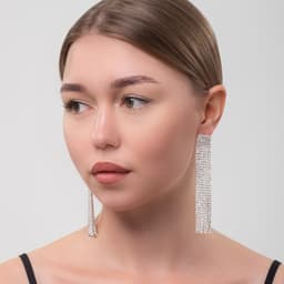 Серьги висячие со стразами «Водопад», квадрат, белые в серебре, 9.5 см