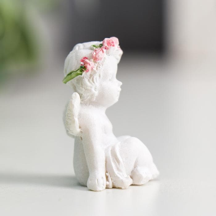 Фигурка полистоун «Ангел в венке из роз», 2.9×2×1.6 см, МИКС