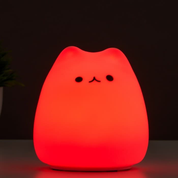 Фигурка светящаяся RISALUX «Антистресс мякиш котёнок», LED-ночник, RGB, от батареек 3ААА, 9.5×9.5×10.5 см