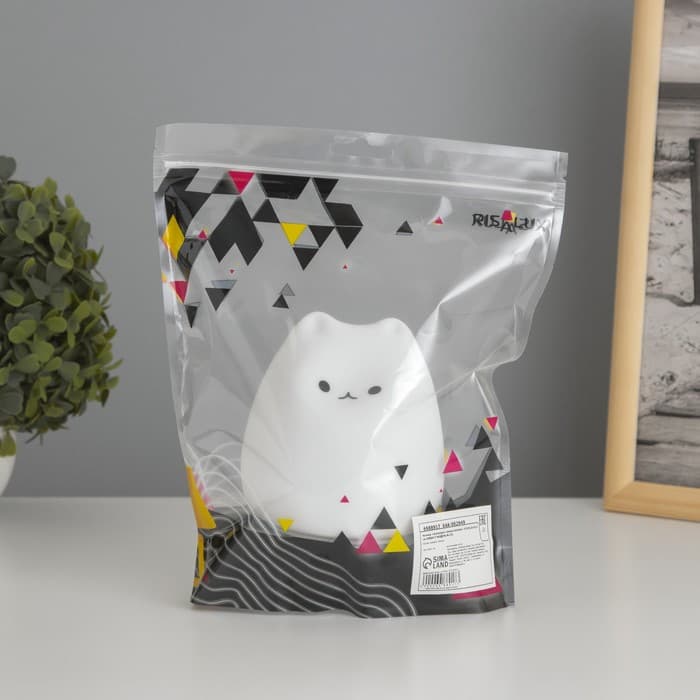 Фигурка светящаяся RISALUX «Антистресс мякиш котёнок», LED-ночник, RGB, от батареек 3ААА, 9.5×9.5×10.5 см