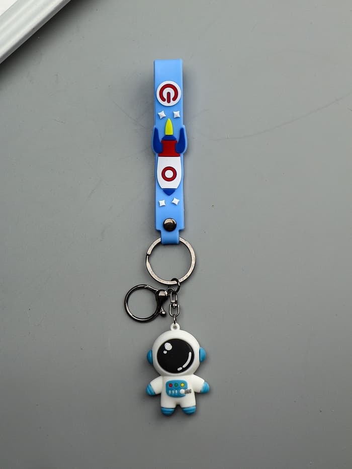 Брелок для ключей на кольце «Космонавт в бело-голубом скафандре», с браслетом и карабином, 4.5×2.4×3.2 см МИКС