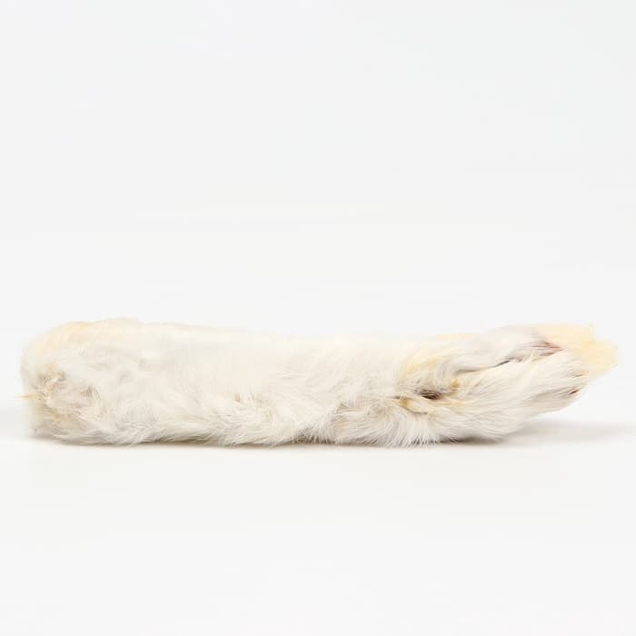 Игрушка-лакомство TitBit для кошек, кроличья лапка пушистая, 16 г