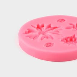 Молд для заливки «Цветочное ассорти», силикон, 5 ячеек, 10.5×1 см, розовый