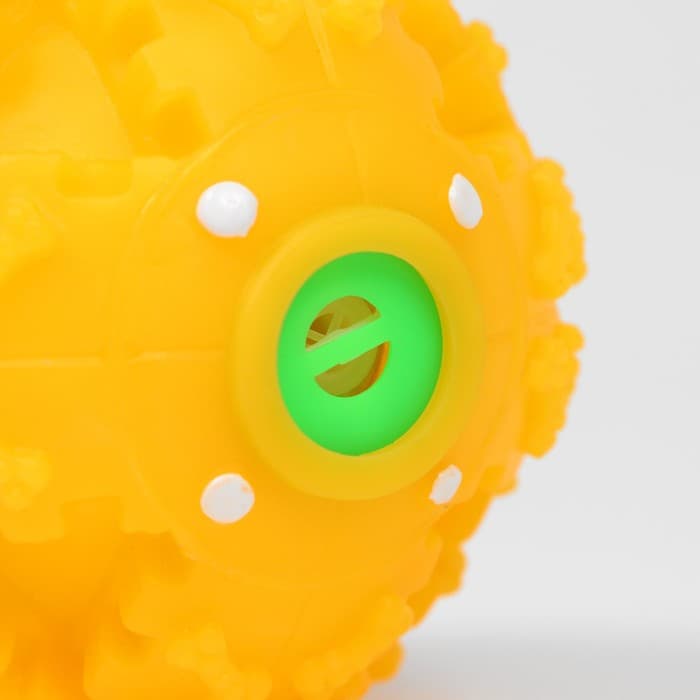 Квакающий мяч для собак большой, жёсткий, 9.5 см, жёлтый