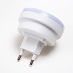 Ночник «Круг» LED реагирует на темноту, белый 6.5×6.5×5 см RISALUX