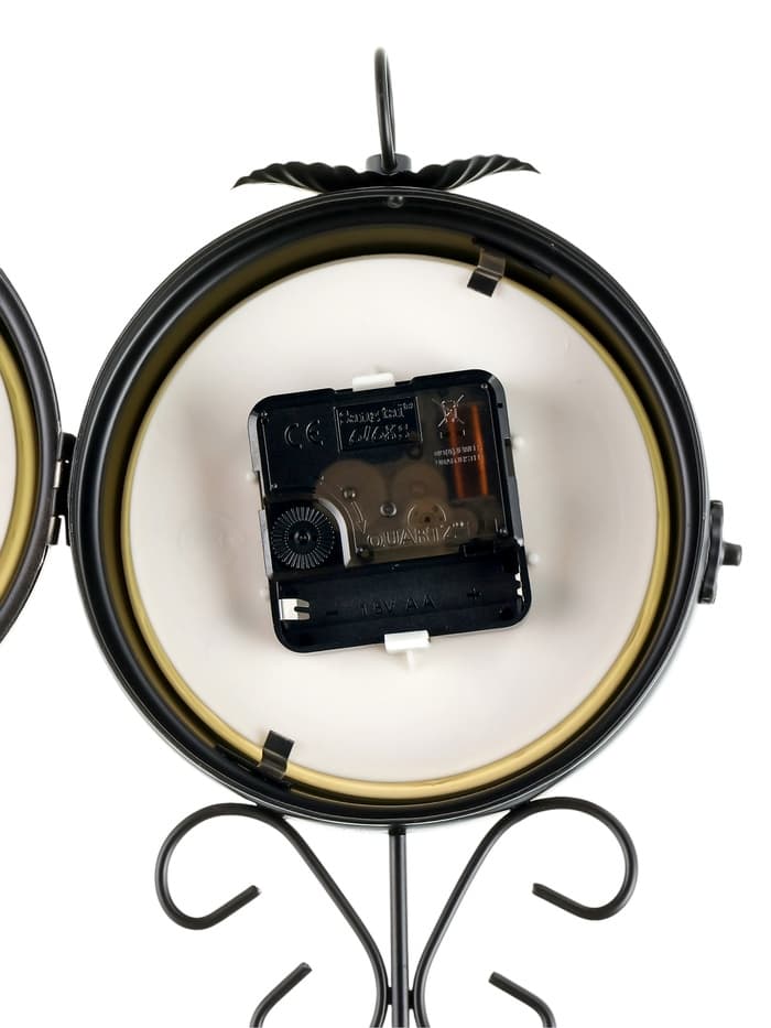 Часы настенные интерьерные «Весенние», двусторонние, на подвесе, плавный ход, 30×48 см, циферблат d=17 см, от батареек 2×АА