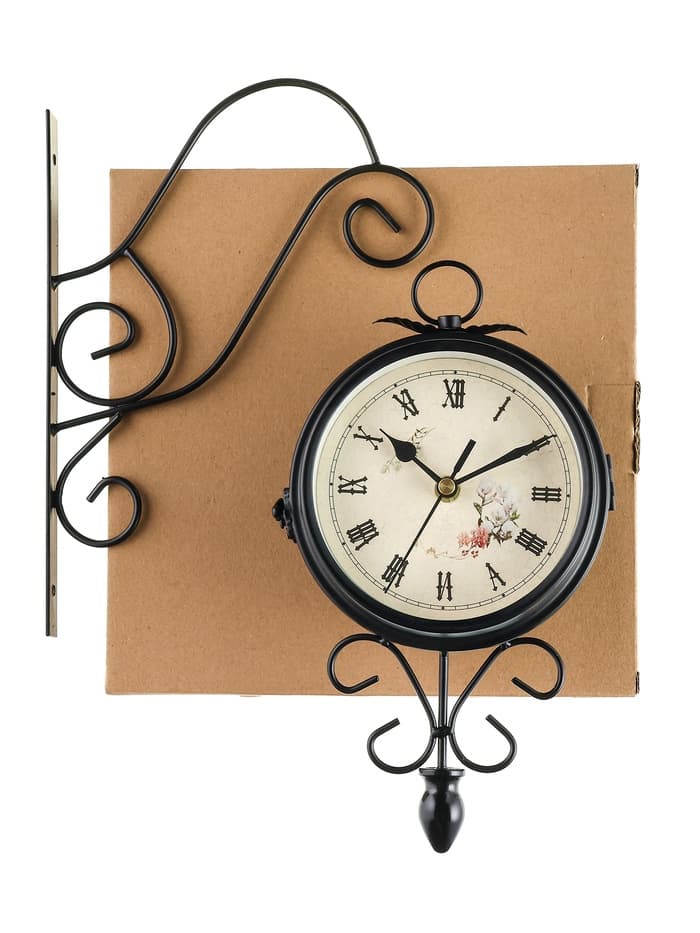 Часы настенные интерьерные «Весенние», двусторонние, на подвесе, плавный ход, 30×48 см, циферблат d=17 см, от батареек 2×АА