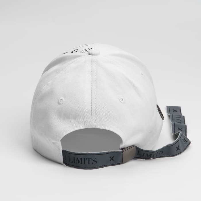 Кепка женская со светоотражающими элементами No limits, белая, р-р 56