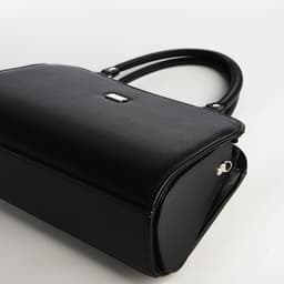 Сумка женская тоут на молнии, 31×10×20 см, однотонная, чёрная