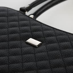 Сумка женская тоут на молнии, 31×10×20 см, однотонная, со стёжкой, чёрная