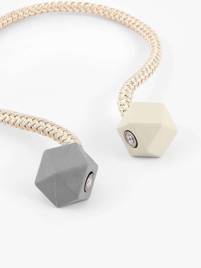 Подхват для штор «Камушки», d=3×46 см, пепельно-бежевый, серый