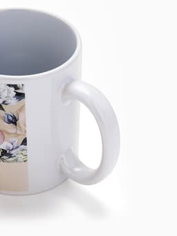 Подарочный набор «8 марта»: чай чёрный «ваниль и карамель» 50 г, кружка 300 мл.