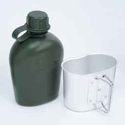 Фляжка армейская походная Adventure, 1 л, для воды, с котелком, пластиковая, зелёная