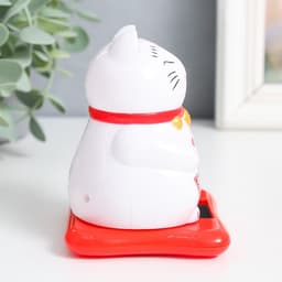 Маятник настольный антистресс «Кот Манэки-нэко спящий», пластик, от солнечной батареи, белый, 9.5×10×9.5 см