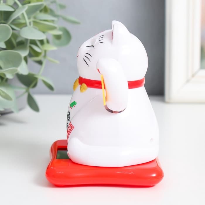 Маятник настольный антистресс «Кот Манэки-нэко спящий», пластик, от солнечной батареи, белый, 9.5×10×9.5 см