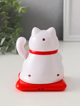 Маятник настольный антистресс «Кот Манэки-нэко спящий», пластик, от солнечной батареи, белый, 9.5×10×9.5 см