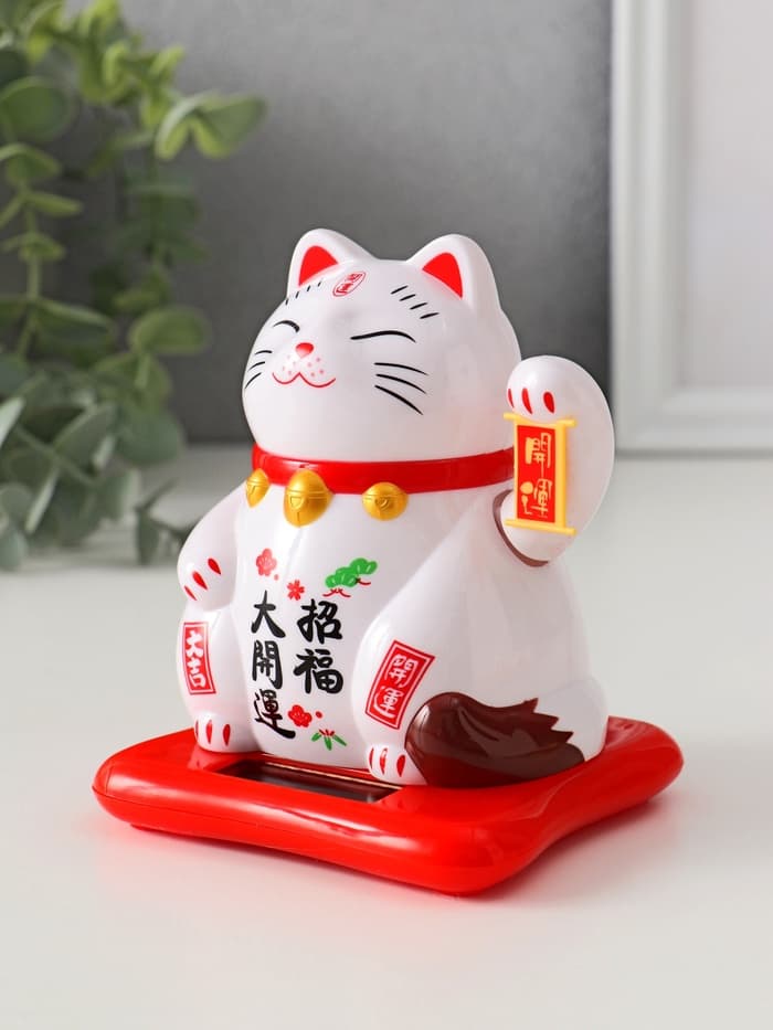 Маятник настольный антистресс «Кот Манэки-нэко спящий», пластик, от солнечной батареи, белый, 9.5×10×9.5 см
