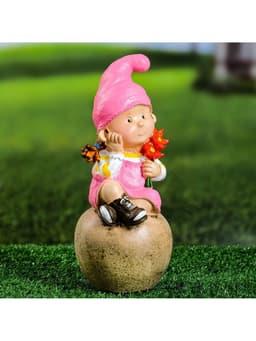 Садовая фигура из полистоуна «Девочка на шаре», 13×10×24 см, МИКС