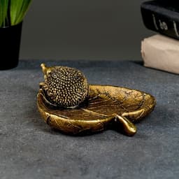 Подставка для мелочей «Ежик на листочке», 16.5×13×4.5 см, золото