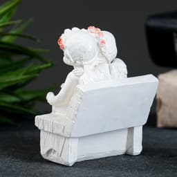 Фигурка гипс «Ангел на скамейке», перламутр, 8×7×5 см