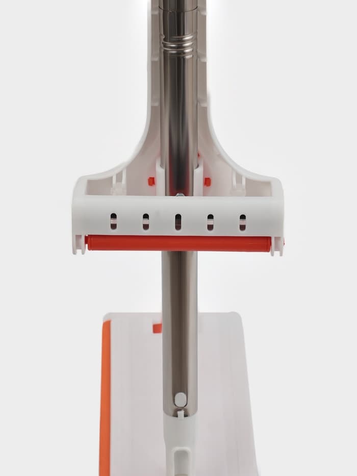 Швабра плоская с вертикальным отжимом и водосгоном Raccoon, стальная ручка, насадка микрофибра, 39×11.5×130 см