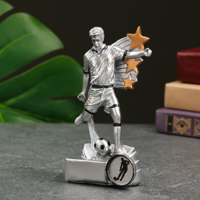 Кубок наградной с фигуркой «Футбол: лучший игрок», 15×4×11 см