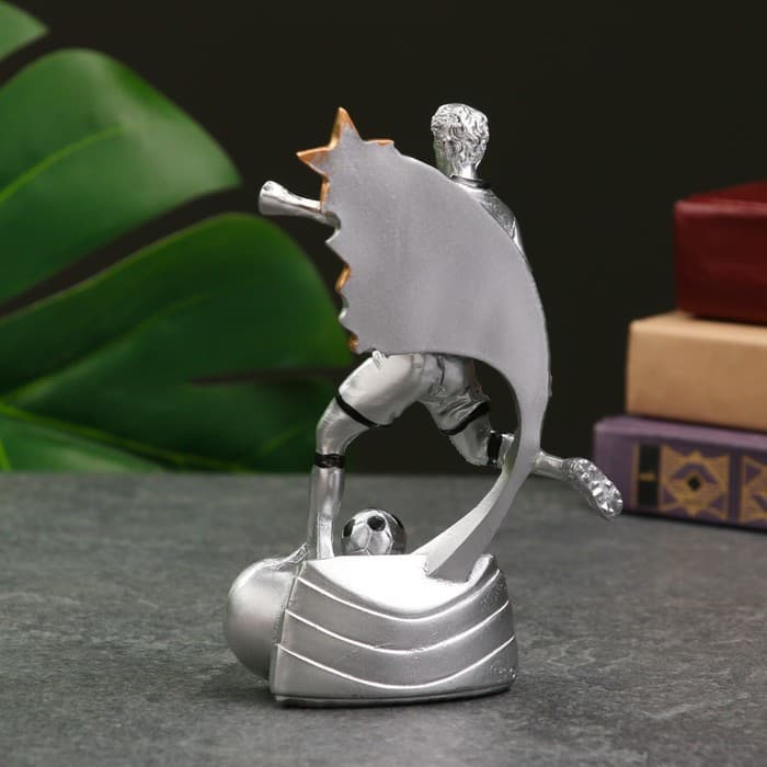 Кубок наградной с фигуркой «Футбол: лучший игрок», 15×4×11 см