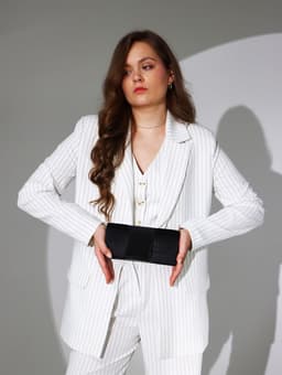 Сумка-клатч женская на магните, на длинной цепочке, чёрная