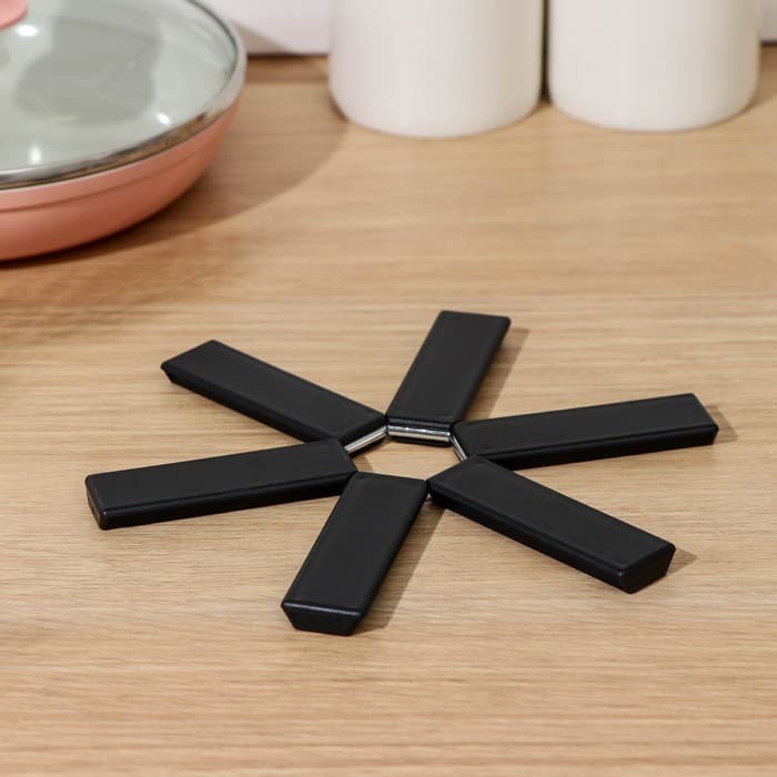 Подставка для горячего складная Доляна, d=19 см, чёрная