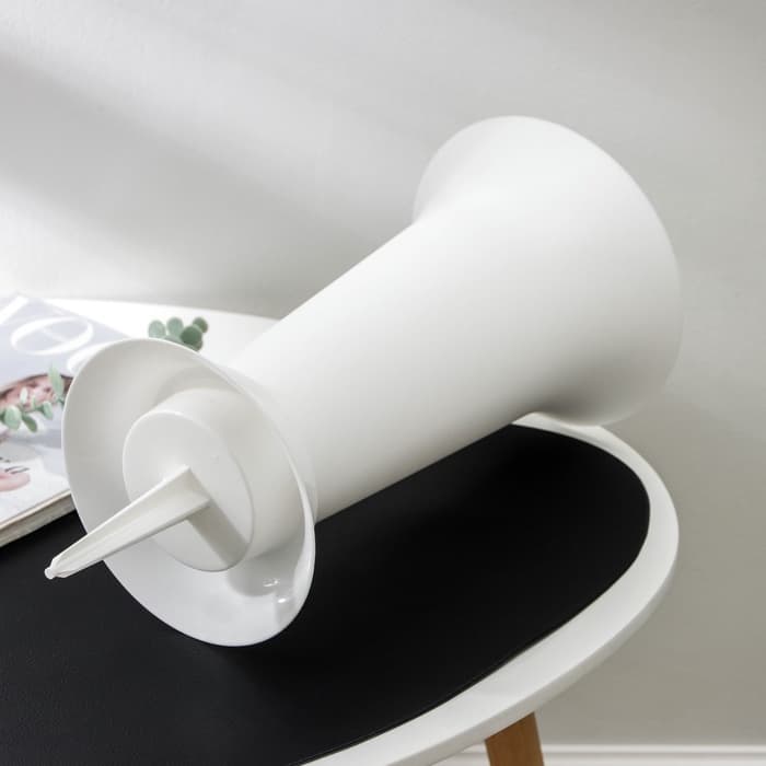 Ваза для цветов, 2.8 л, d=19 см, h=40 см, пластиковая, белая