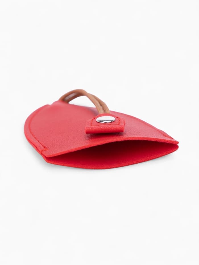 Ключница карманная с кольцом, размер 11.5×7.5×0.3 см, красная