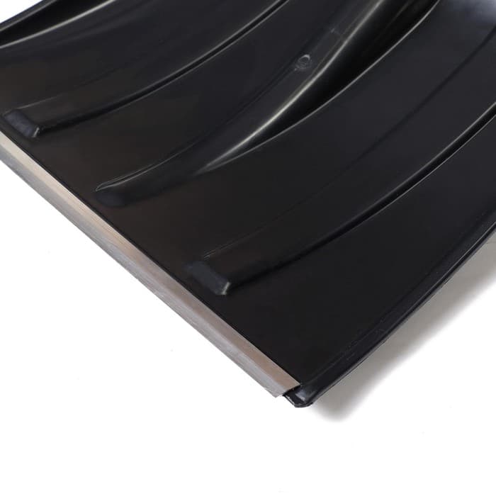 Лопата для уборки снега, пластиковый ковш 380×365 мм, металлическая планка, деревянный черенок, «Снеговик»