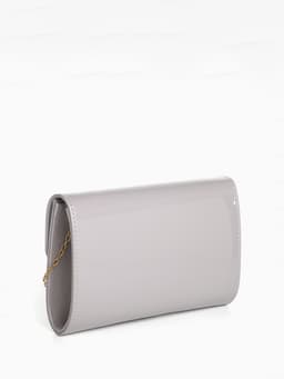Сумка-клатч женская вечерняя на магните, на длинной цепочке, лаковая, однотонная, серая