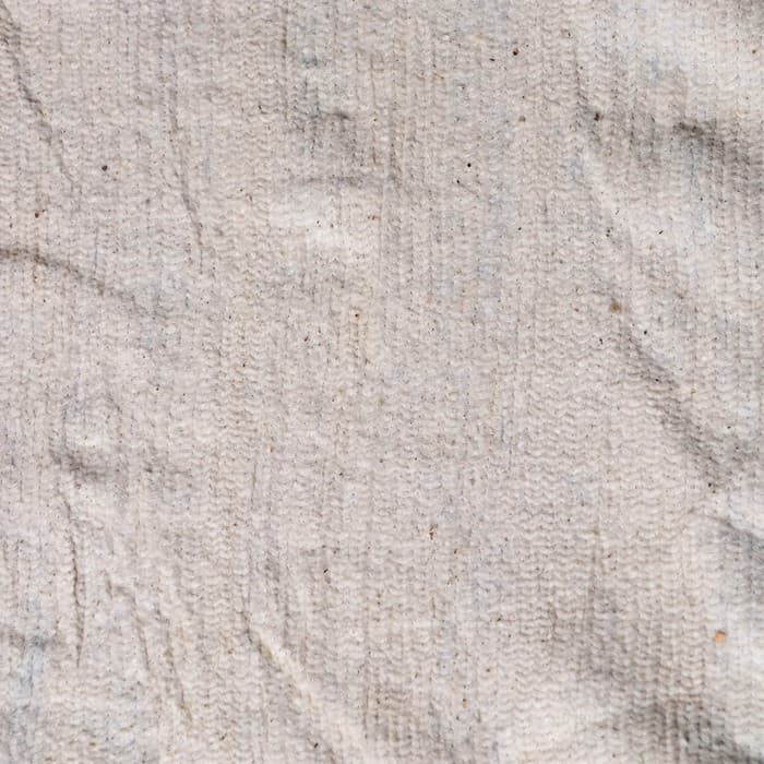 Полотно нетканое узбекское, длина 50 м, ширина 1.4 м, плотность 150 г/м²