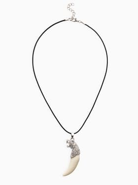 Кулон унисекс «Клык тигра», белый в чернёном серебре на чёрном шнурке, 40 см