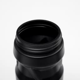 Бутылка для воды велосипедная Мастер К, 650 мл, с креплением, чёрная