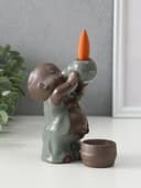 Подставка для благовоний TAKE IT EASY «Мальчик пьет», стелющийся дым, 13×8×9 см